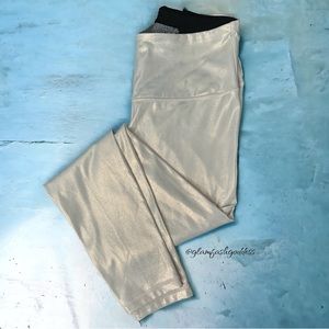 VICTORIA’S SECRET SPORT NWT KNOCKOUT TIGHT LEGGINGS PANTS ROSE GOLD SHIMMER - M